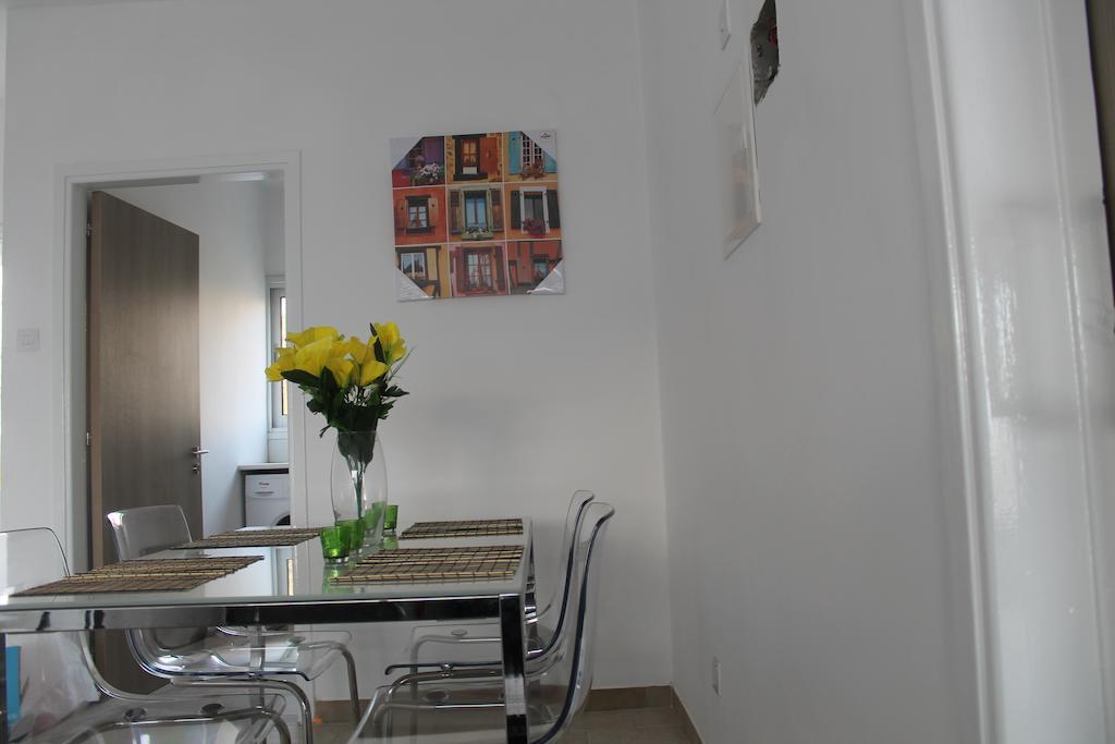 Anemos Apartments Лимасол Экстерьер фото