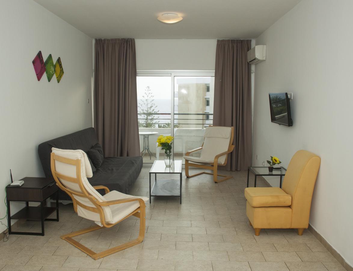 Anemos Apartments Лимасол Экстерьер фото
